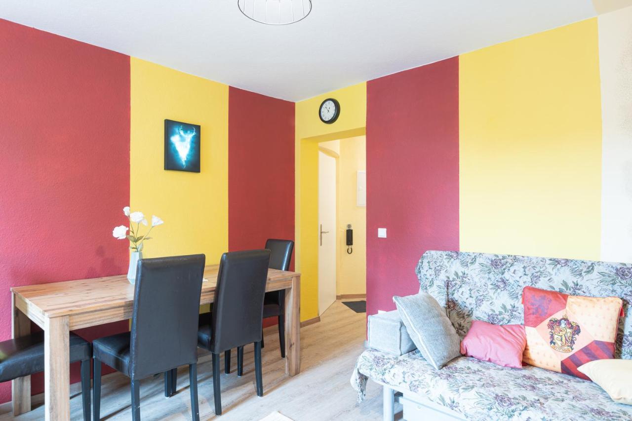 - Magical Harry Potter Apartment In Duisburg - 2 Mins Central Station Hbf - Kingsize Bed & Netflix - Exteriör bild