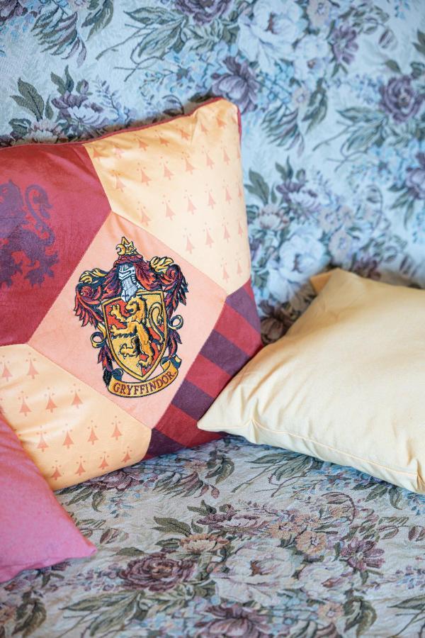 - Magical Harry Potter Apartment In Duisburg - 2 Mins Central Station Hbf - Kingsize Bed & Netflix - Exteriör bild